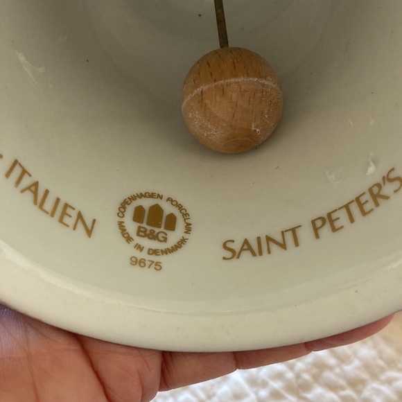 Bing & Grondahl 1975 Saint Peter’s church Rome New Years Bell. PERFECT - Picture 9 of 9